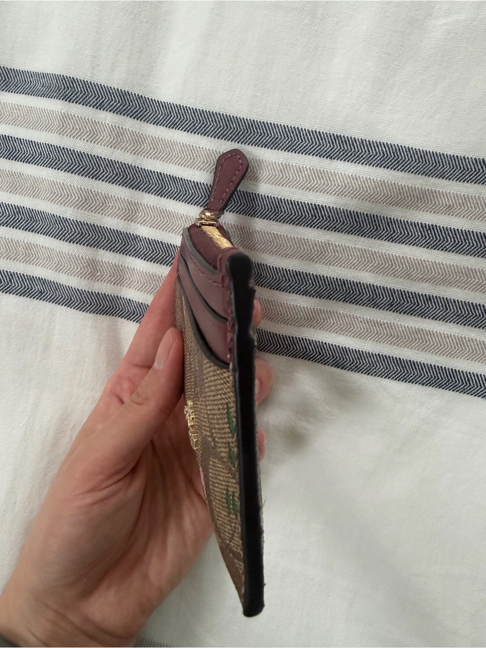 Coach Brown Signature Floral Zip Card Case with Burgundy Trim - Picture 4 of 7